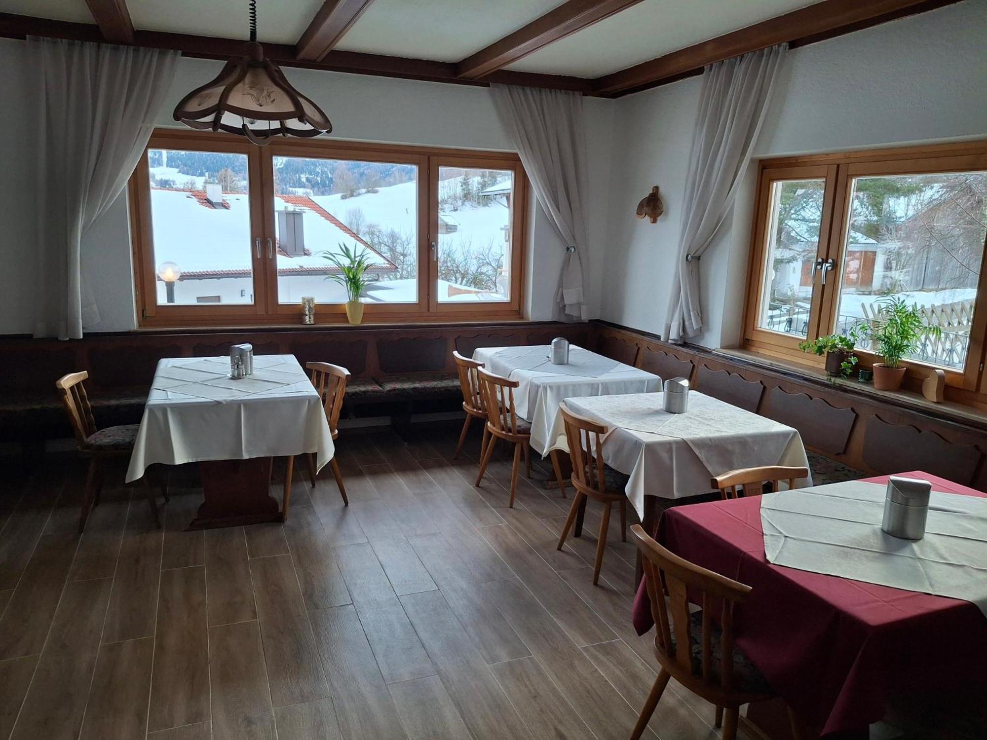 Pension Razil Ладис Екстериор снимка